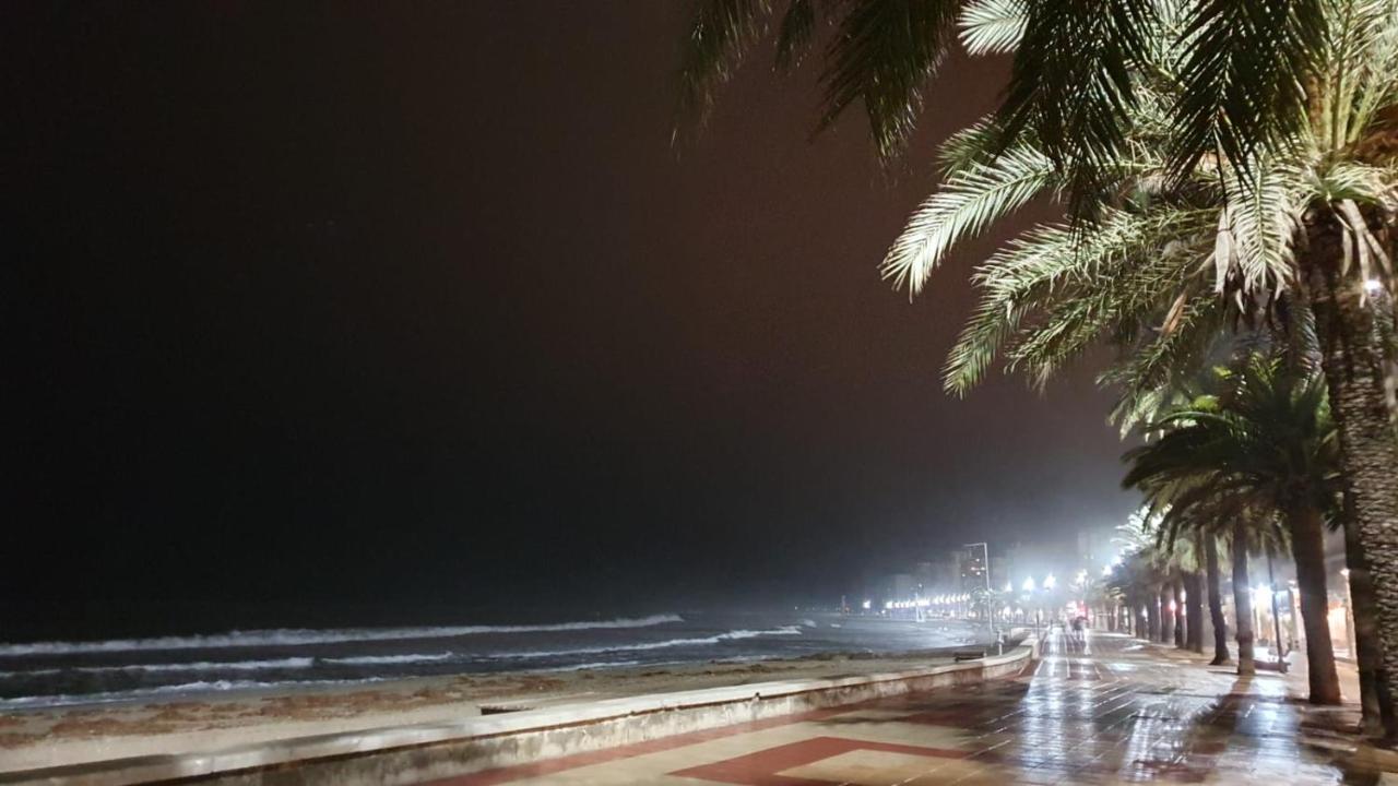 Sobre Las Olas Del Mar El Campello Εξωτερικό φωτογραφία